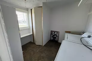 10750 W Peoria Ave, Sun City, AZ 85351 - Photo 18