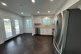 10750 W Peoria Ave, Sun City, AZ 85351 - Photo 6
