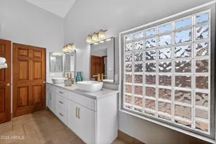 5735 E Campo Bello Dr, Scottsdale, AZ 85254 - Photo 24
