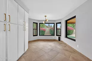 5735 E Campo Bello Dr, Scottsdale, AZ 85254 - Photo 12