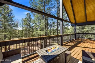 2250 Grizzly Dr, Overgaard, AZ 85933 - Photo 10