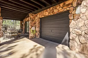 2250 Grizzly Dr, Overgaard, AZ 85933 - Photo 12