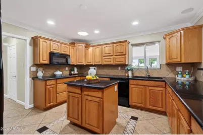 10702 W Wedgewood Drive, Sun City, AZ 85351 - Photo 10