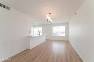 1802 W Wahalla Ln, Phoenix, AZ 85027 - Photo 6