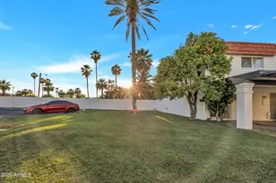 2819 N 49th St, Phoenix, AZ 85008 - Photo 24