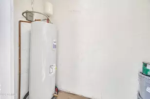 2819 N 49th St, Phoenix, AZ 85008 - Photo 22