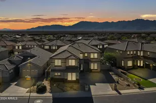 2801 W Silver Fox Way, Phoenix, AZ 85045 - Photo 4