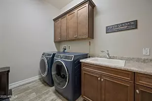 1319 N Chatsworth St, Mesa, AZ 85207 - Photo 40