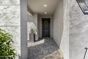 1946 W Horsetail Trail, Phoenix, AZ 85085 - Photo 2