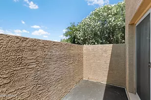 330 W Tonopah Dr, Phoenix, AZ 85027 - Photo 30