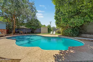 1132 E Flynn Ln, Phoenix, AZ 85014 - Photo 4