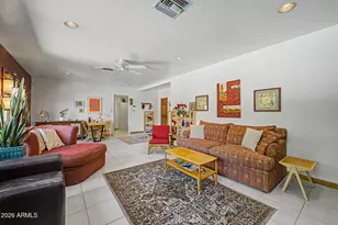1132 E Flynn Ln, Phoenix, AZ 85014 - Photo 12