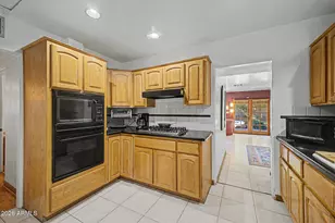 1132 E Flynn Ln, Phoenix, AZ 85014 - Photo 16