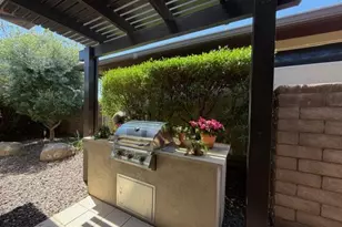 13177 W Hummingbird Terrace, Peoria, AZ 85383 - Photo 2