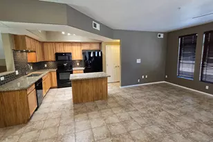 16825 N 14th St, Phoenix, AZ 85022 - Photo 1