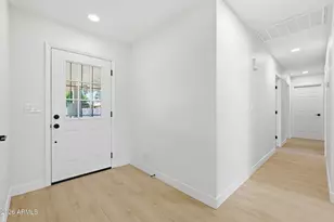 2452 E Juanita Ave, Mesa, AZ 85204 - Photo 2