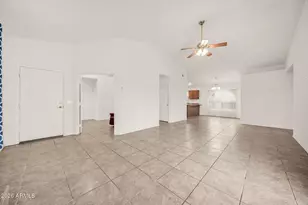 18086 W Skyline Dr, Surprise, AZ 85374 - Photo 10