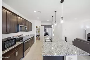 24172 W Hopi Street St, Buckeye, AZ 85326 - Photo 6