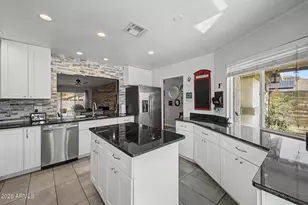 12102 N 79th Ave, Peoria, AZ 85345 - Photo 10