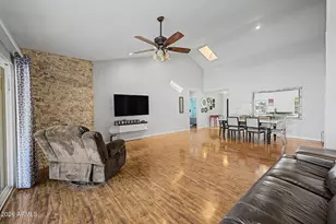 12102 N 79th Ave, Peoria, AZ 85345 - Photo 6