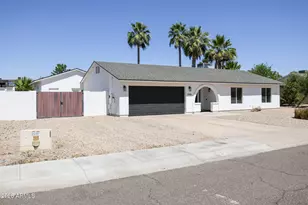 4346 E Evans Dr, Phoenix, AZ 85032 - Photo 2