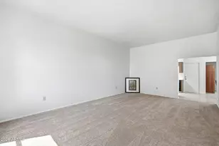 10046 W Hawthorn Dr, Sun City, AZ 85351 - Photo 4