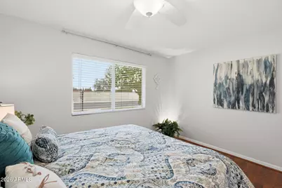 13673 N Garden Court Drive, Sun City, AZ 85351 - Photo 12