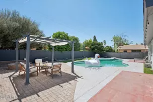 8319 E Bonnie Rose Ave, Scottsdale, AZ 85250 - Photo 4