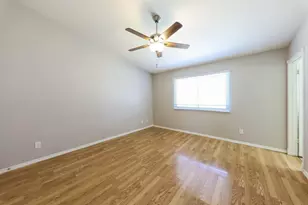7008 W Canterbury Dr, Peoria, AZ 85345 - Photo 8