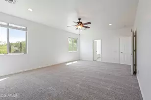 25307 N 51st Dr, Phoenix, AZ 85083 - Photo 18