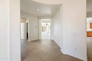 25307 N 51st Dr, Phoenix, AZ 85083 - Photo 8