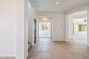 25307 N 51st Dr, Phoenix, AZ 85083 - Photo 32