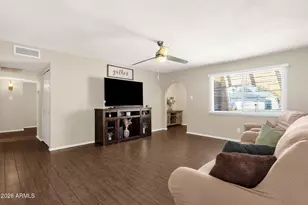 5719 W Zoe Ella Way, Glendale, AZ 85306 - Photo 10