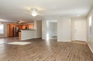 43680 W Bedford Dr, Maricopa, AZ 85138 - Photo 4