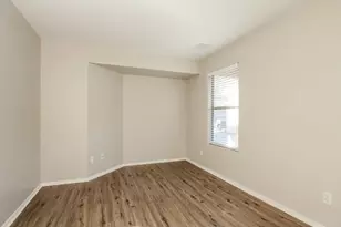 43680 W Bedford Dr, Maricopa, AZ 85138 - Photo 10