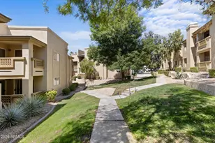 1880 E Morten Ave, Phoenix, AZ 85020 - Photo 32