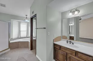 3907 E Coconino St, Phoenix, AZ 85044 - Photo 22