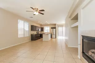 2507 W Old Paint Trail, Phoenix, AZ 85086 - Photo 4