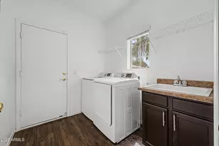 2562 E Riviera Dr, Chandler, AZ 85249 - Photo 24