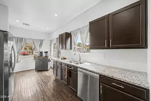 2562 E Riviera Dr, Chandler, AZ 85249 - Photo 10