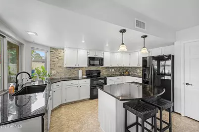 6408 W Sunnyside Drive, Glendale, AZ 85304 - Photo 12