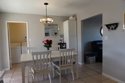 7521 W Flower Street, Phoenix, AZ 85033 - Photo 4