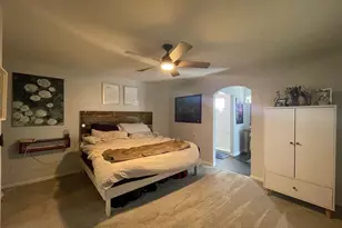 843 E Butler Dr, Phoenix, AZ 85020 - Photo 18