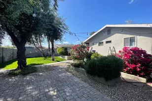 843 E Butler Dr, Phoenix, AZ 85020 - Photo 32