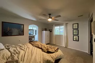 843 E Butler Dr, Phoenix, AZ 85020 - Photo 10