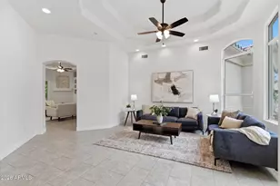 307 S Rochester Ct, Gilbert, AZ 85296 - Photo 8