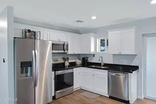 15016 N 27th Dr, Phoenix, AZ 85053 - Photo 8