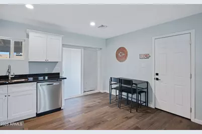 15016 N 27th Drive, Phoenix, AZ 85053 - Photo 10