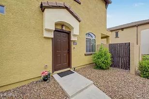2725 E Mine Creek Rd, Phoenix, AZ 85024 - Photo 1