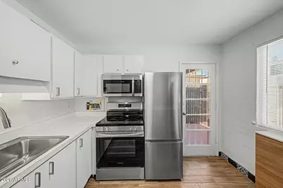 2633 W Rose Lane #B114, Phoenix, AZ 85017 - Photo 10